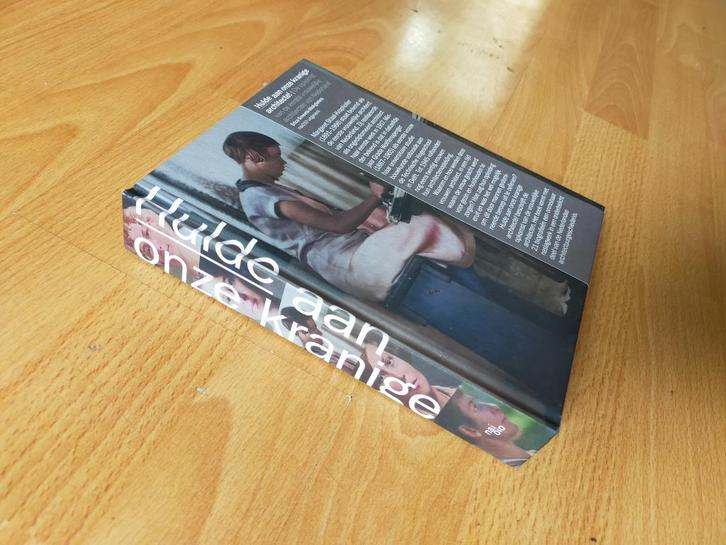 Hulde aan onze kranige architecte - Erica Smeets Klokgieters, Boeken, Kunst en Cultuur | Architectuur, Nieuw, Architecten, Ophalen of Verzenden