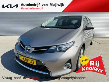 Toyota Auris 1.8 Hybrid Lease Panoramadak | Trekhaak | Navi  beschikbaar voor biedingen
