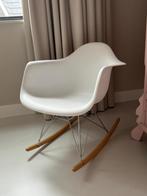Schommelstoel lijkt op Vitra Eames RAR, Huis en Inrichting, Fauteuils, Ophalen, Zo goed als nieuw, Kunststof