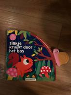 Peuterboek: ‘Slakje kruipt door het bos’, Ophalen of Verzenden, Zo goed als nieuw, 1 tot 2 jaar