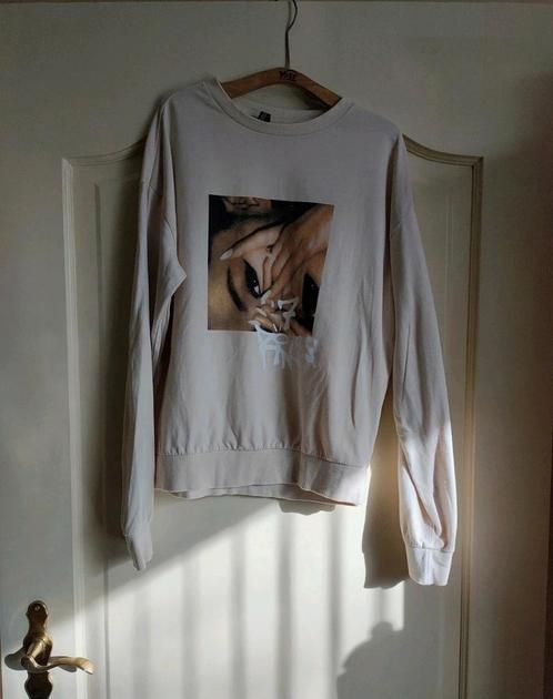 Ariana Grande/ sweatshirt/ S, Verzamelen, Muziek, Artiesten en Beroemdheden, Kleding, Ophalen