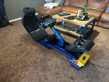 F1 Playseat Redbull Editie + Stuur en Pedalen beschikbaar voor biedingen
