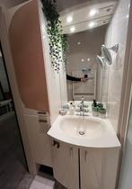 Badkamer meubel met hoge kast, Huis en Inrichting, Badkamer | Badkamermeubels, Ophalen, (Half)hoge kast, 50 tot 100 cm, Zo goed als nieuw