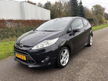 Ford Fiesta 1.6 Sport / AIRCO ECC / CRUISE (bj 2012) beschikbaar voor biedingen