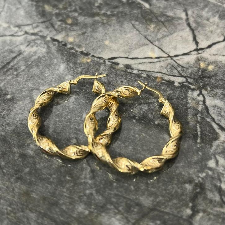 14 karaat gouden oorbellen wokkels model nieuw, Sieraden, Tassen en Uiterlijk, Oorbellen, Ophalen of Verzenden