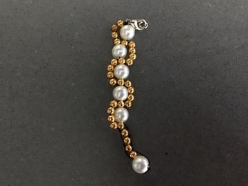 Elegante Sleutelhanger met Parels en Gouden Kralen beschikbaar voor biedingen