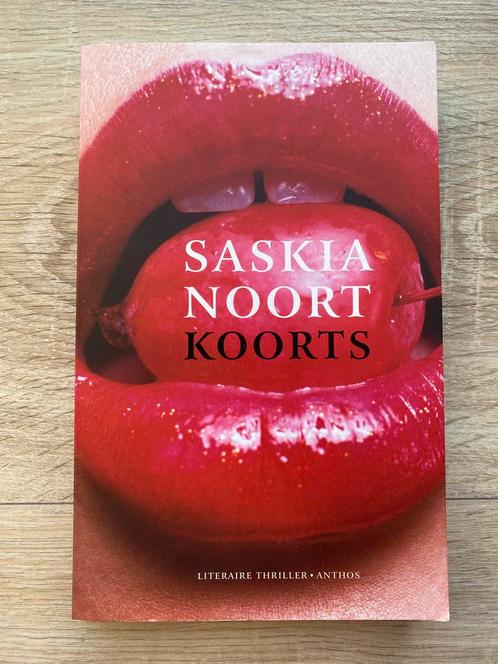 Saskia Noort - Koorts, Boeken, Thrillers, Zo goed als nieuw, Nederland, Ophalen of Verzenden