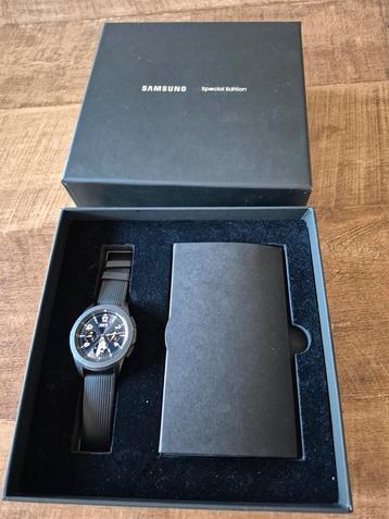 Te koop:GALAXY WATCH.  beschikbaar voor biedingen