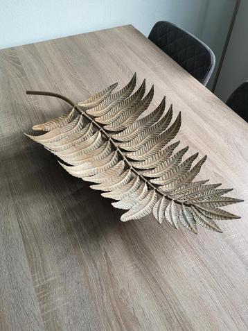 Goud kleurig blad kunst voor op tafel/woonmeubel