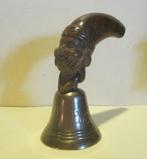 Antieke bronzen bel met handgesneden houten hoofd, Verzenden