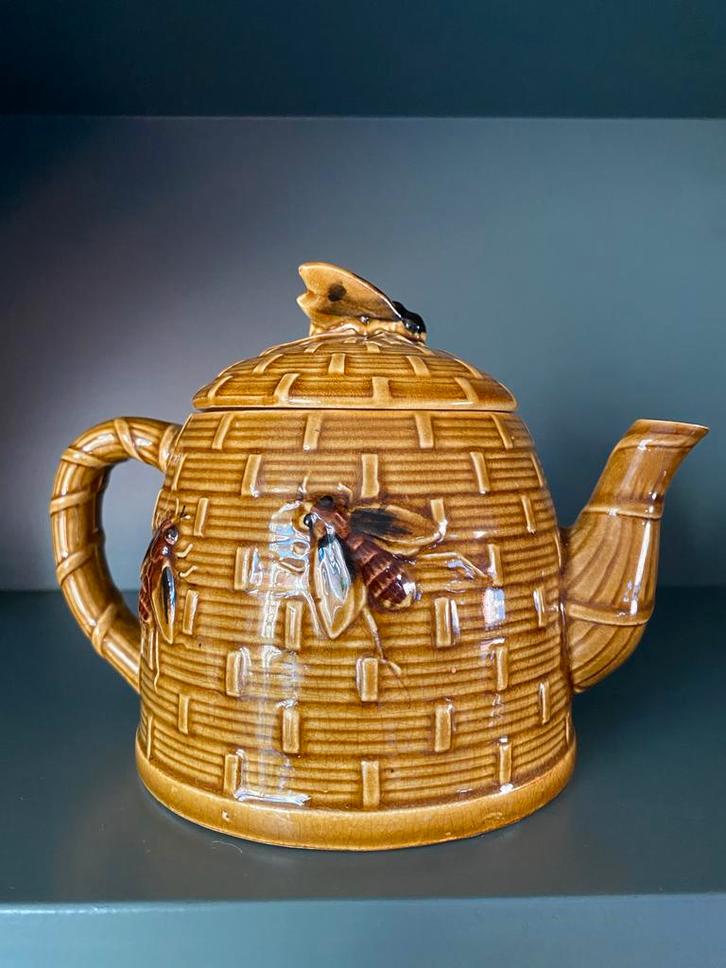 Vintage Theepot Bijenkorf Design, Antiek en Kunst, Antiek | Keramiek en Aardewerk, Ophalen