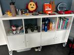 Kallax kast ikea met wieltjes, Huis en Inrichting, Ophalen, Gebruikt