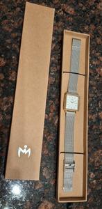 Nieuw zeer mooi, ongedragen dameshorloge., Sieraden, Tassen en Uiterlijk, Horloges | Dames, Ophalen of Verzenden, Nieuw, Staal