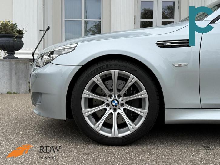 BMW 5-serie Touring M5 V10 volleder dashboard trekhaak Silve, Auto's, BMW, Bedrijf, Te koop, 5-Serie, ABS, Airbags, Airconditioning