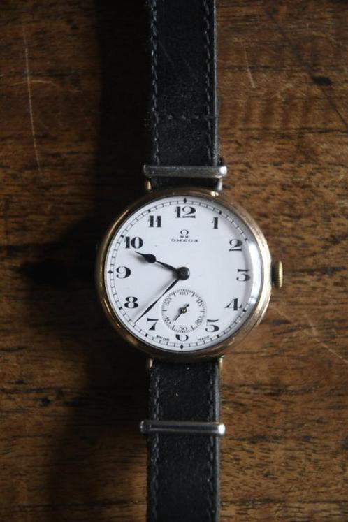 Omega 9 karaats "trench" gouden polshorloge 1923, Sieraden, Tassen en Uiterlijk, Horloges | Antiek, Polshorloge, Omega, Goud, 1900 tot 1930
