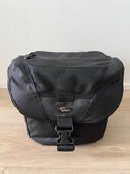 Lowepro Cameratas Stealth Reporter D200 AW, Ophalen of Verzenden, Zo goed als nieuw, Schoudertas, Lowepro