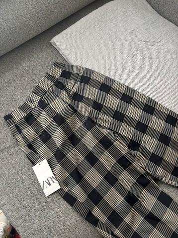 Zara geruite pantalon, chino ruitjes, bandplooi broek, XS/S beschikbaar voor biedingen
