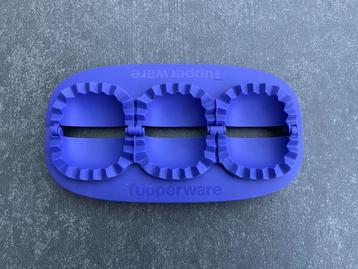 Tupperware ravioli- of pasteipers beschikbaar voor biedingen