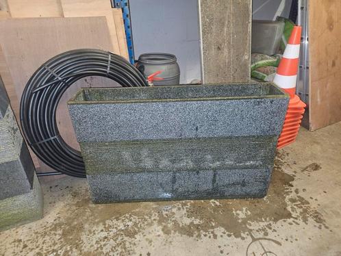 Te koop bloembak, Tuin en Terras, Bielzen en Borders, Zo goed als nieuw, Beton, Minder dan 100 cm, Ophalen of Verzenden