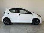 Toyota Aygo 1.0-12V Now, Voorwielaandrijving, Euro 5, Gebruikt, 4 stoelen