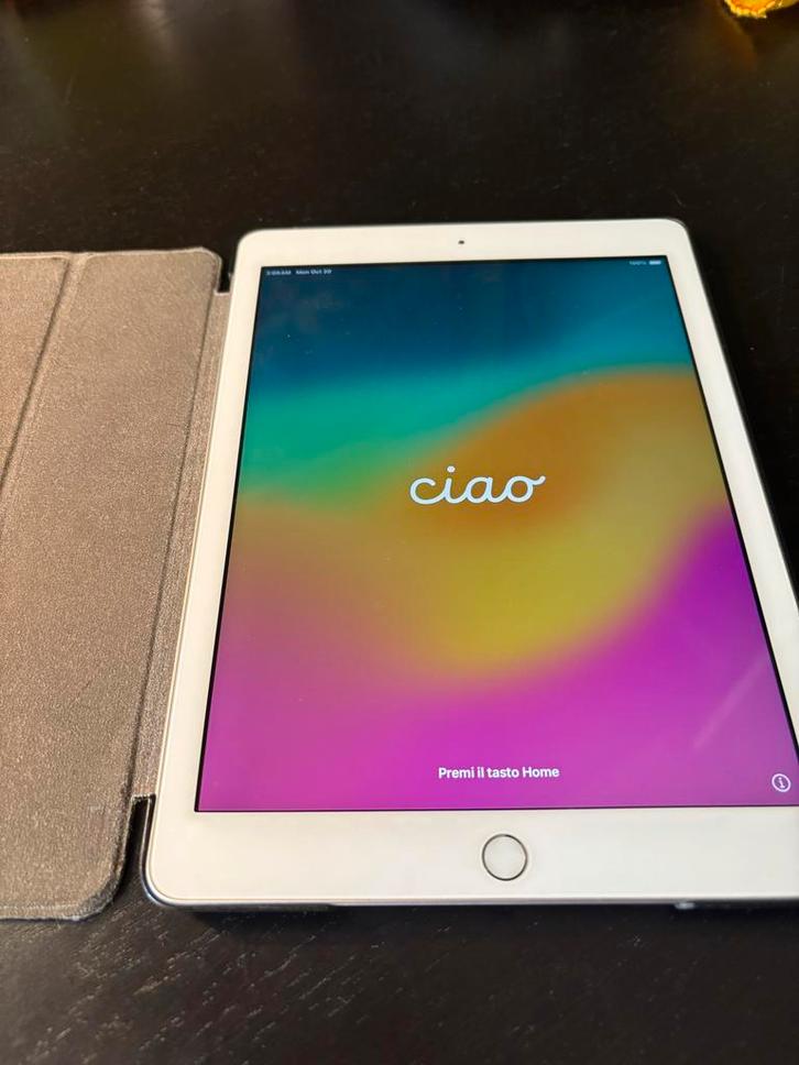 Apple iPad A 1893 6e gen.- Zilver - 64GB, Computers en Software, Apple iPads, Zo goed als nieuw, Apple iPad Mini, Wi-Fi, 8 inch