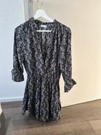 Zwart-wit jurkje van Loavies, Ophalen of Verzenden, Zo goed als nieuw, Zwart, Boven de knie