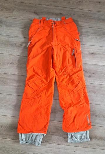 Protest ski-/snowboardbroek L – fel oranje waterdicht beschikbaar voor biedingen