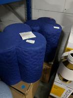 Polspotten Kruk Clover Blauw | Van €380, nu, Huis en Inrichting, Krukjes, Overige materialen, POLSPOTTEN, Nieuw, Ophalen of Verzenden