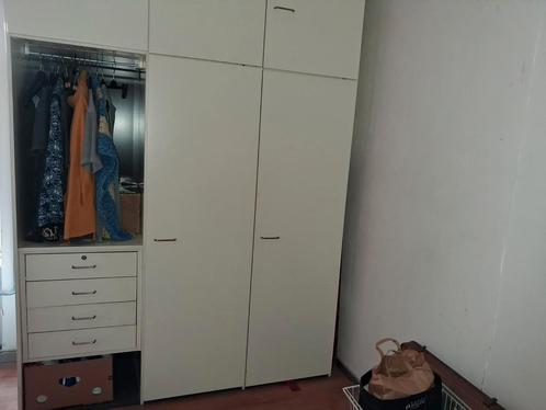 Svedex kledingkast, 3 deurs, wit, Huis en Inrichting, Kasten | Kledingkasten, Zo goed als nieuw, 200 cm of meer, 150 tot 200 cm