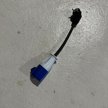 Verlengkabel met stekker en contrastekker beschikbaar voor biedingen