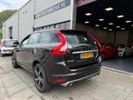 Volvo XC60 2.0 T5 FWD Nordic+ Pano Camera R/Design, Auto's, 15 km/l, Gebruikt, Euro 6, 4 cilinders