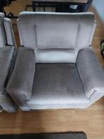 2 grote grys/beige fauteuls, Ophalen, Zo goed als nieuw, 75 tot 100 cm, Leer