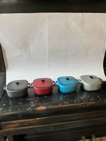 4 Leuke 1-persoons potjes of pannetjes voor portie 1 persoon beschikbaar voor biedingen