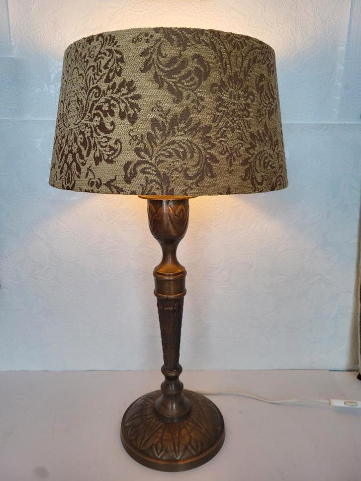 Prachtige zware tafellamp met koperen voet., Antiek en Kunst, Antiek | Lampen, Ophalen of Verzenden
