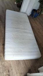 Gratis matras(sen) in de aanbieding (2bij90 & 2 bij 1), 90 cm, Gebruikt, Ophalen of Verzenden, Eenpersoons