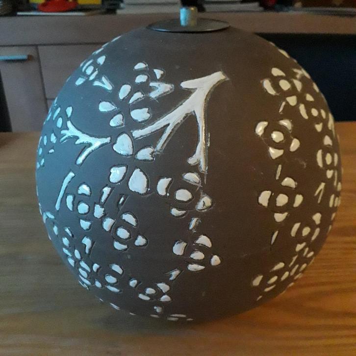 Oliebrander voor buiten, aardewerk en metalen oliebakje, Tuin en Terras, Fakkels, Zo goed als nieuw, Ophalen of Verzenden