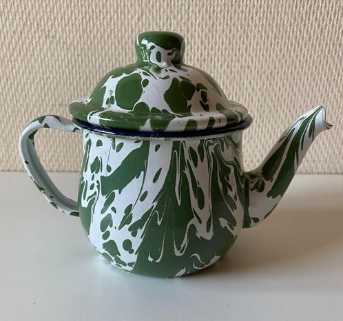 Vintage emaille theepotje, groen/wit, 0.4l, Huis en Inrichting, Keuken | Servies, Gebruikt, Overige typen, Overige stijlen, Overige materialen