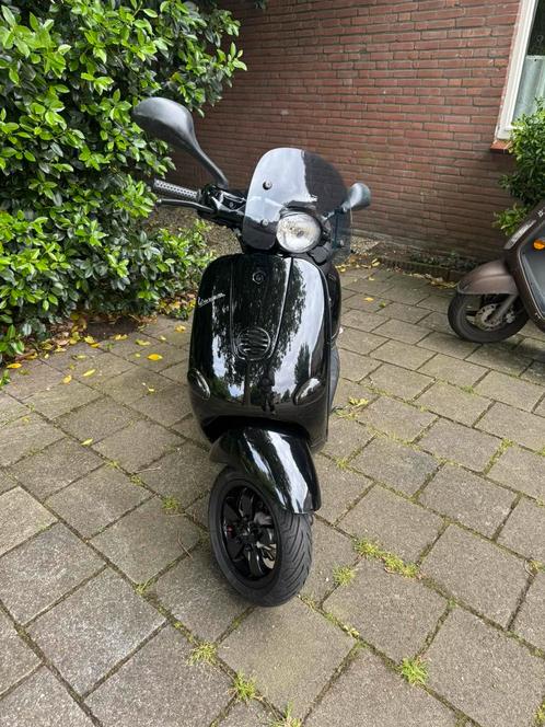 Vespa et2 70cc, Fietsen en Brommers, Scooters | Vespa, Zo goed als nieuw, Ophalen