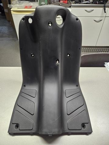 Beenschild - knie kap Piaggio Tph - Ntt -Nrg zwart NIEUW NOS beschikbaar voor biedingen