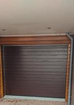 Garagedeur met aandrijving, 215 cm of meer, Kunststof, Vouwdeur, 120 cm of meer