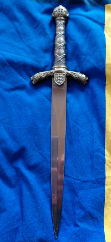 Decoratieve Dolk met Leeuwenkop beschikbaar voor biedingen