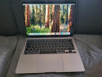 MacBook Air M1 – 16GB / 256GB SSD | Laadcycli 2 X beschikbaar voor biedingen