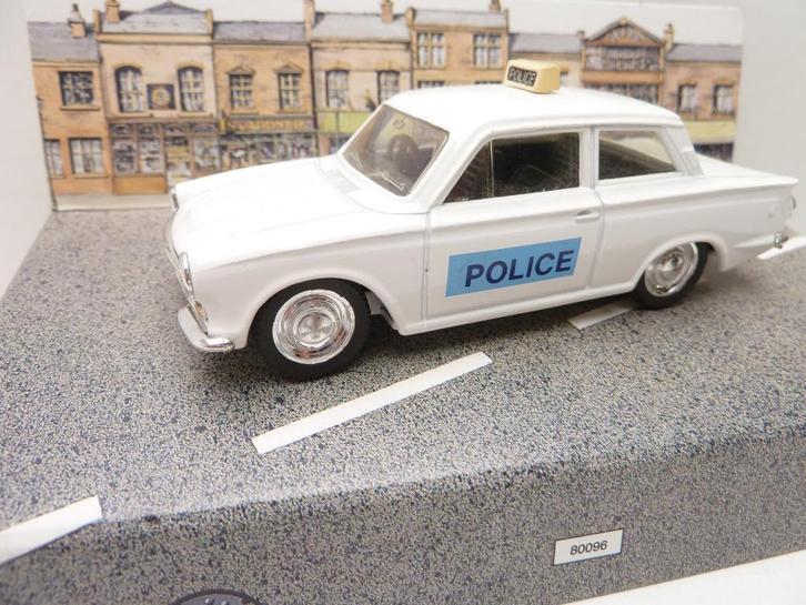 Ford Cortina saloon  ''  Corgi Classics ''[, Hobby en Vrije tijd, Modelauto's | 1:43, Zo goed als nieuw, Auto, Corgi, Ophalen of Verzenden