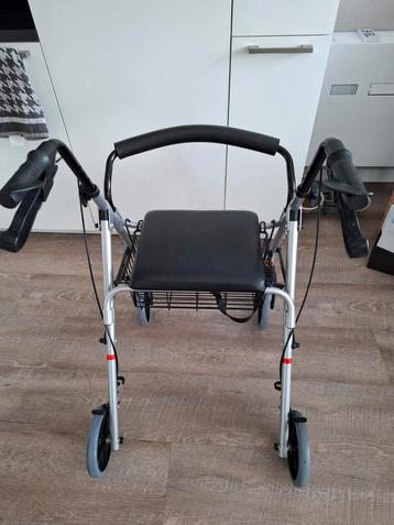 Lichtgewicht rollator z.g.a.n beschikbaar voor biedingen