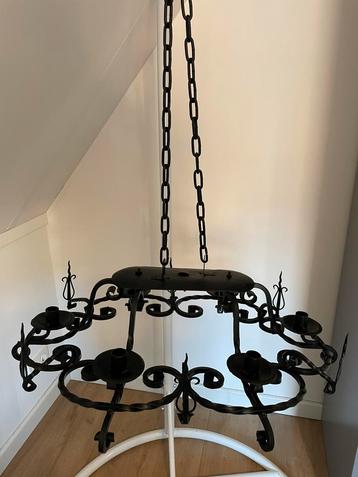 Art Deco smeedijzeren kroonluchter | zes-kaars | 1900-1950 beschikbaar voor biedingen