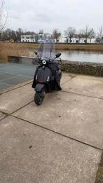 Vespa Sprint 2021, Fietsen en Brommers, Scooters | Vespa, Ophalen, Overige modellen, Zo goed als nieuw, Benzine