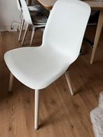 4 Witte Stoelen met Beige Poten, Ophalen, Kunststof, Gebruikt, Wit