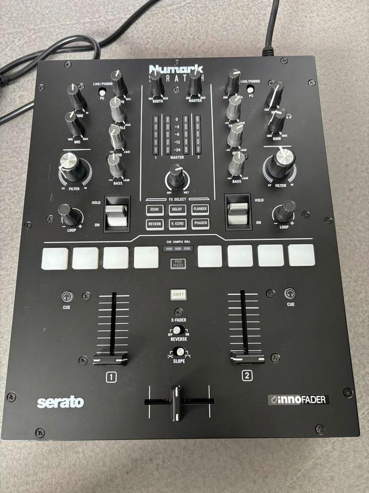Numark Scratch 2-kanaals DJ Mixer - Serato DJ Pro, Muziek en Instrumenten, Mengpanelen, Nieuw, Minder dan 5 kanalen, Microfooningang