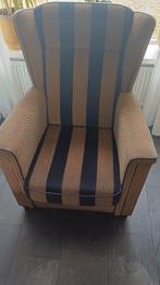 Bieden  Club stoel en Oma stoel...ivb nieuwe meubels, Huis en Inrichting, Fauteuils, Ophalen, Gebruikt, Minder dan 75 cm