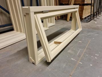   Verkeerd besteld Houten klepraam 140 x 60 (B x H) MERANTI beschikbaar voor biedingen